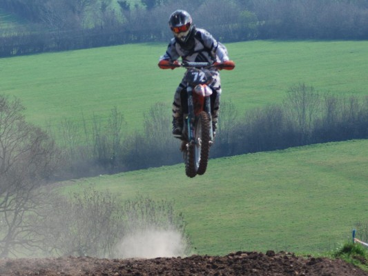 Yarley Motopark photo